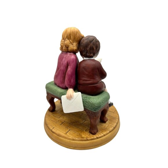 Jessie Willcox Smith Be Mine Valentine 1986 Avon Figurine Vintage Collectible - Picture 3 of 8